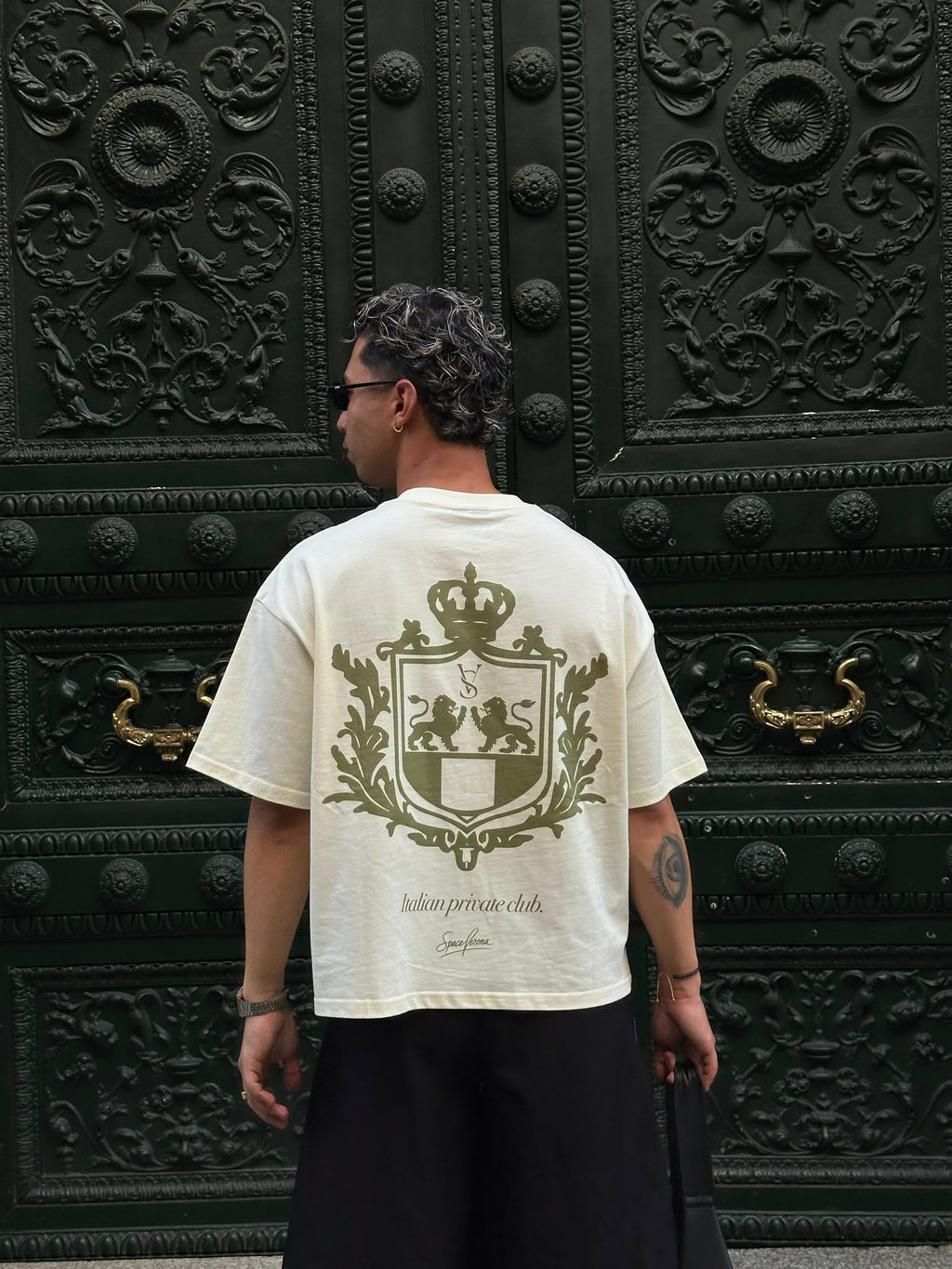 Camiseta Beige Italian private club beige